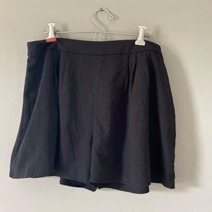 Lined Dress shorts with side zip from Francesca’s